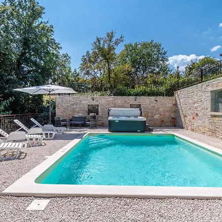 Holiday home Stunning In Trosti With Wifi