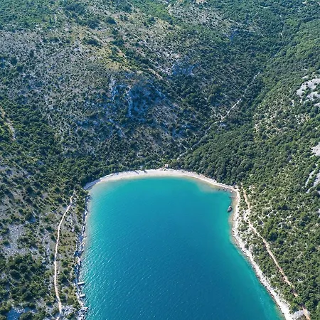 Stunning In Trosti With Wifi * Rojnici