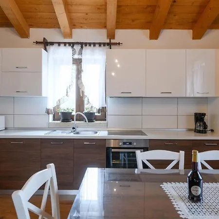Holiday home Stunning In Trosti With Wifi Rojnici